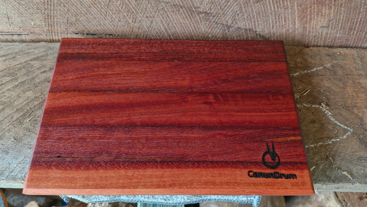 200mmx300mm jarrah chopping board